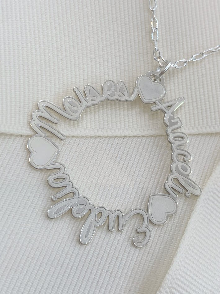 Cadena con Dije en Rodel con Corazones de 3 Nombres Personalizados en Plata 0.925