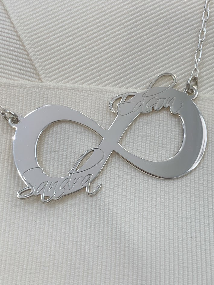 Cadena con Dije de Infinito de 2 Nombres Personalizados