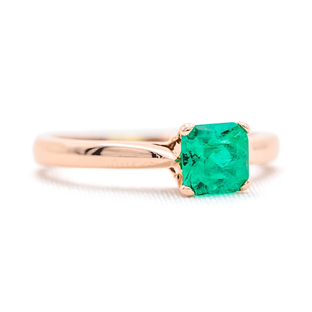 Anillo Esmeralda Cushion