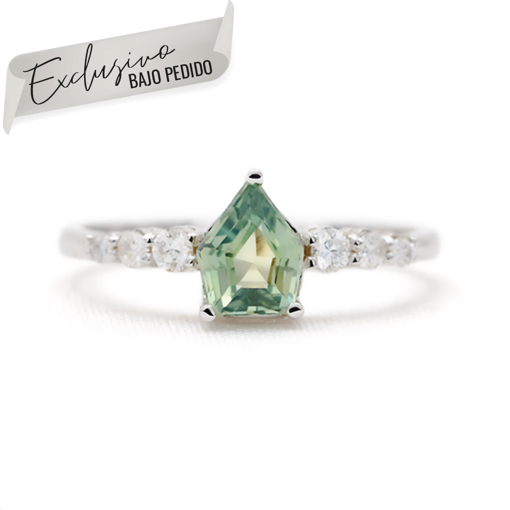 Anillo Zafiro Escudo Oro Blanco