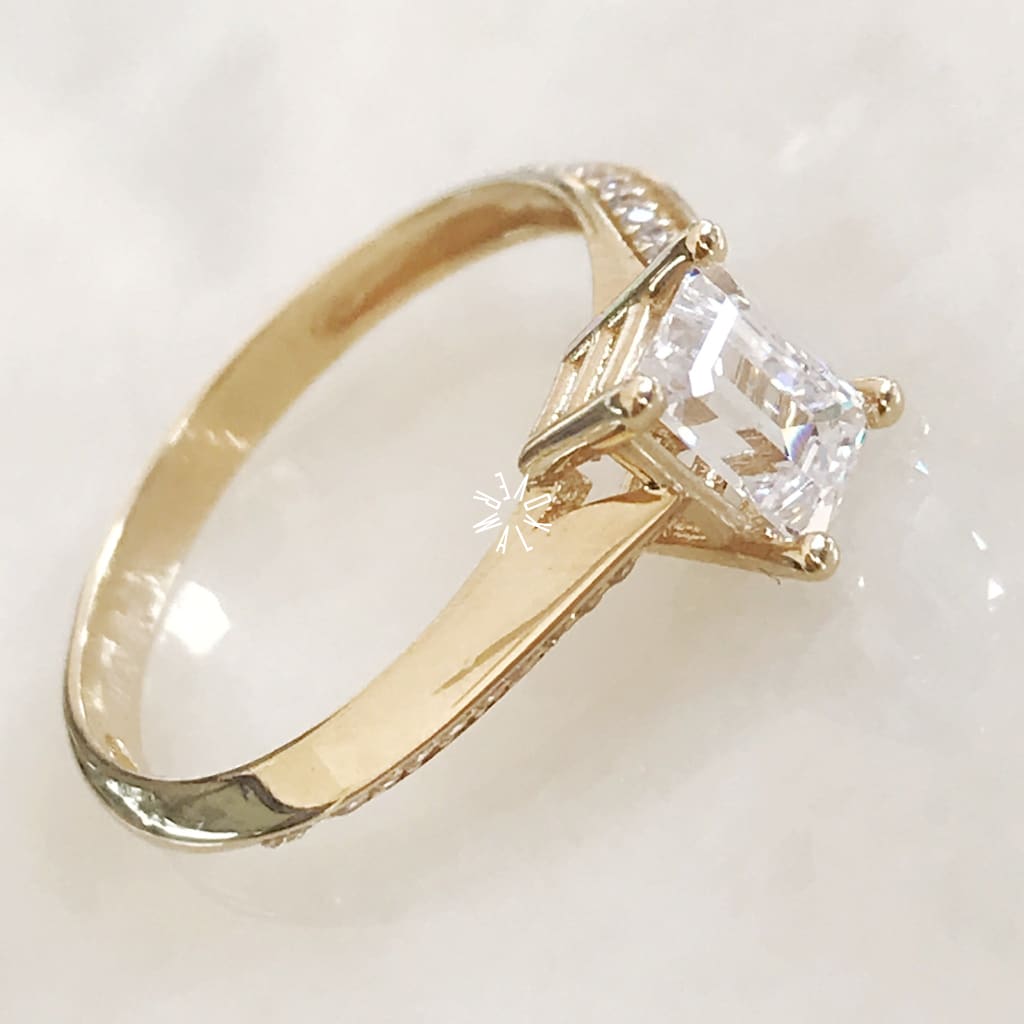 Anillo De Compromiso Oro Amarillo 14K Ac-Oa-14-85-082-2A2 Anillo De Compromiso