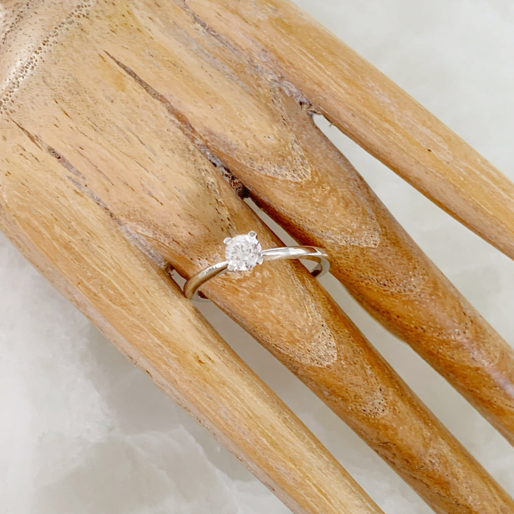 ANILLO DE COMPROMISO CON DIAMANTE ORO BLANCO BR-OB-14-91-449-06